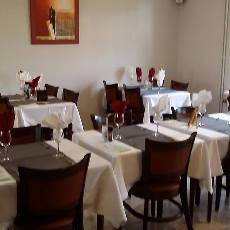 Hotel De 3*