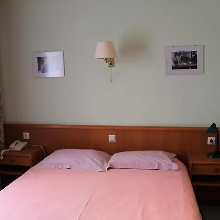 De Hotel 3*