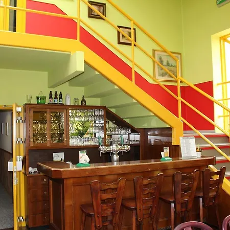 Hotel De 3*