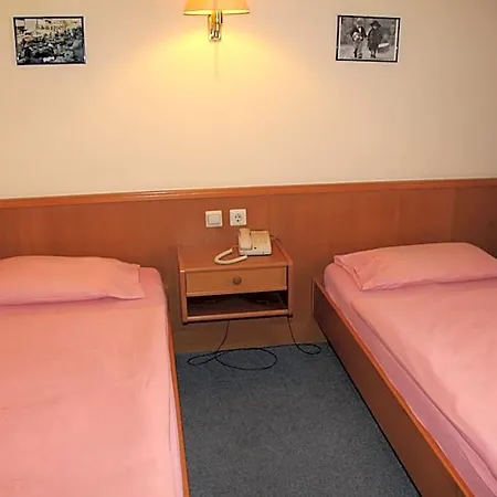 Hotel De