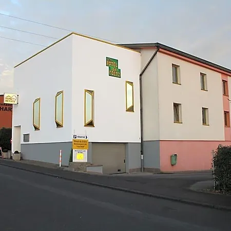 Hotel De 3*