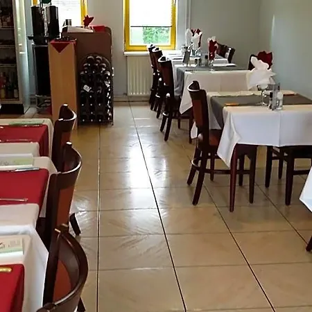 Hotel De 3*