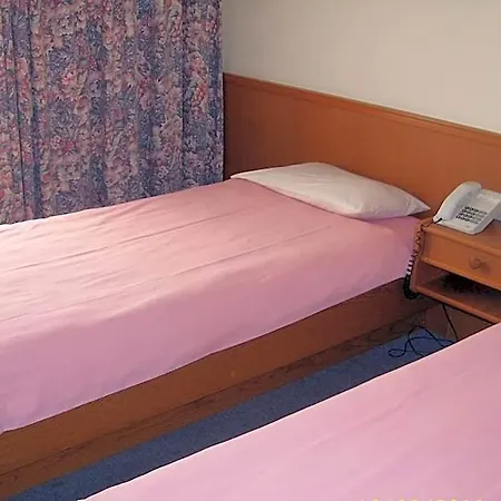 Hotel De 3*